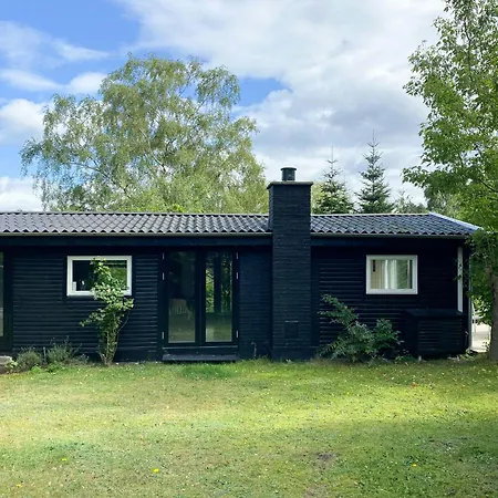 Bright And Colourful Summer House In Kulhuse * Jægerspris